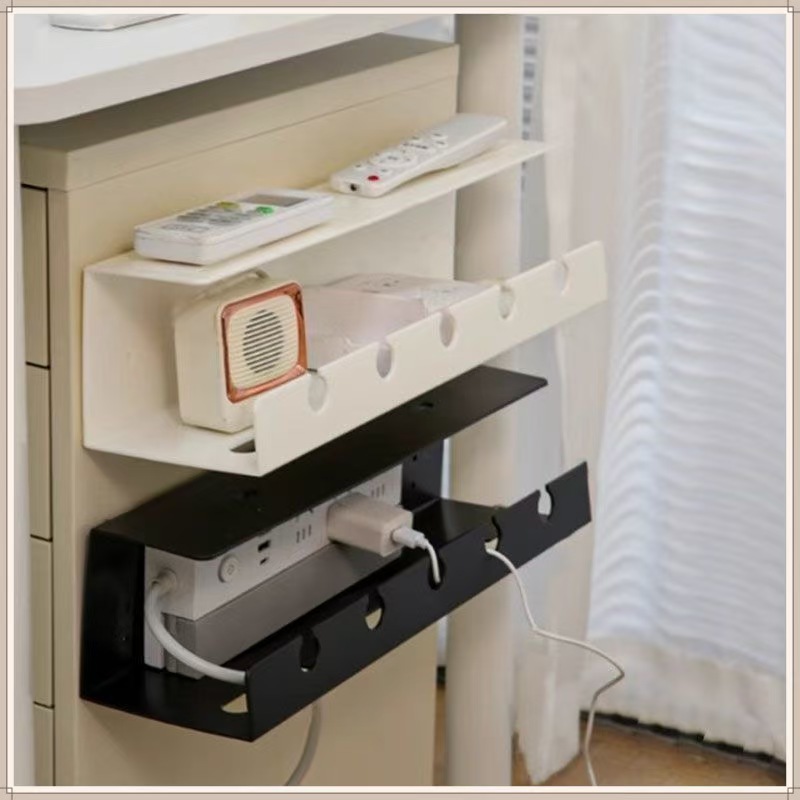Power Strip Desk - ISRTAO sous le bureau gestion des